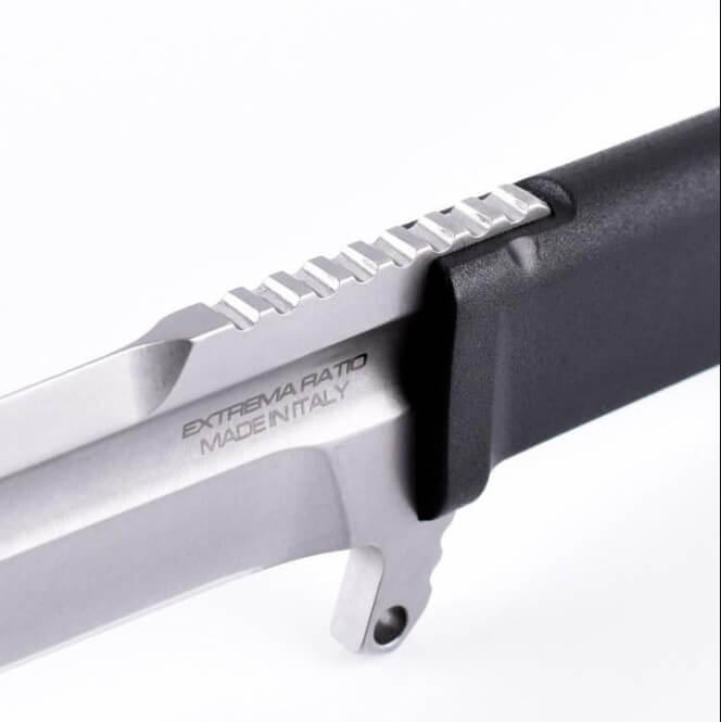 Cuchillo de combate Extrema Ratio Defender 2 Stone Washed con hoja de 118 mm