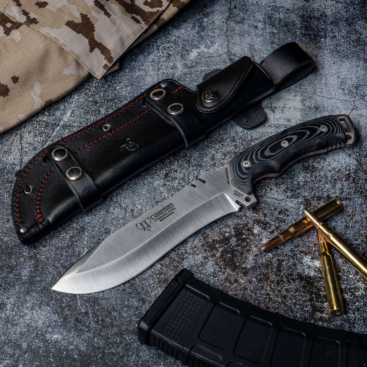 Cuchillo Boina Verde Español con mango de micarta negra