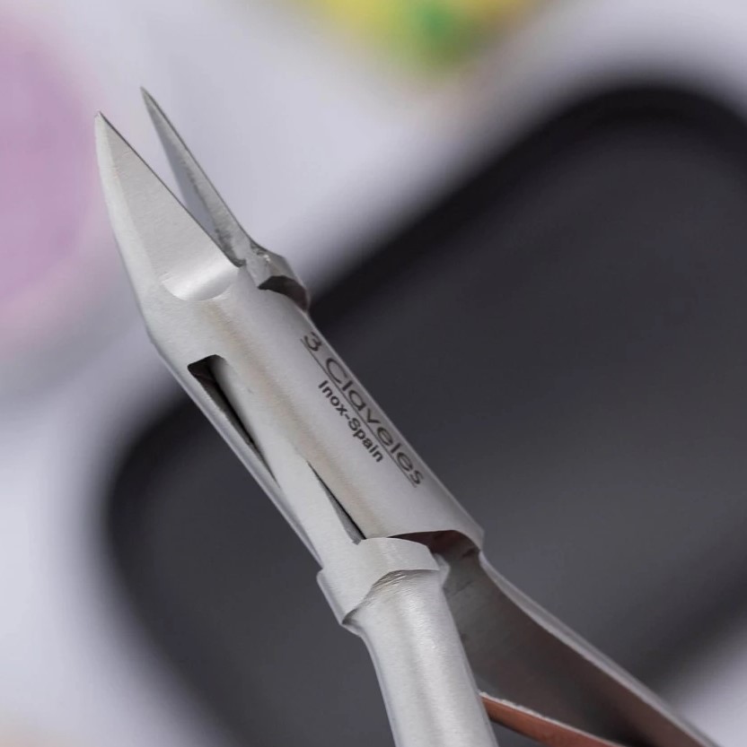 Pince à ongles incarnés en acier inoxydable et cobalt 3 Claveles 13 cm