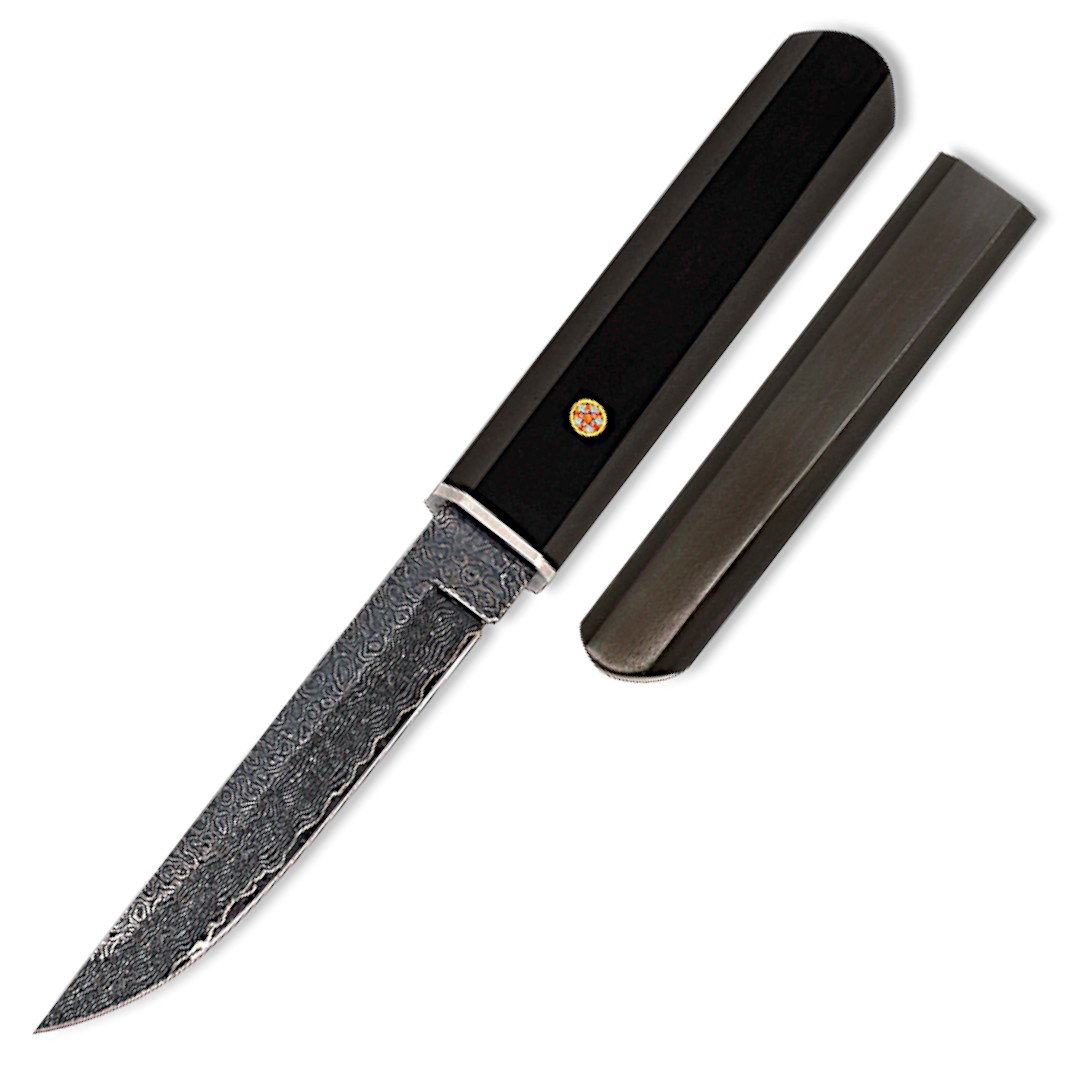 Knife with 11cm blade with aged Damascus finish