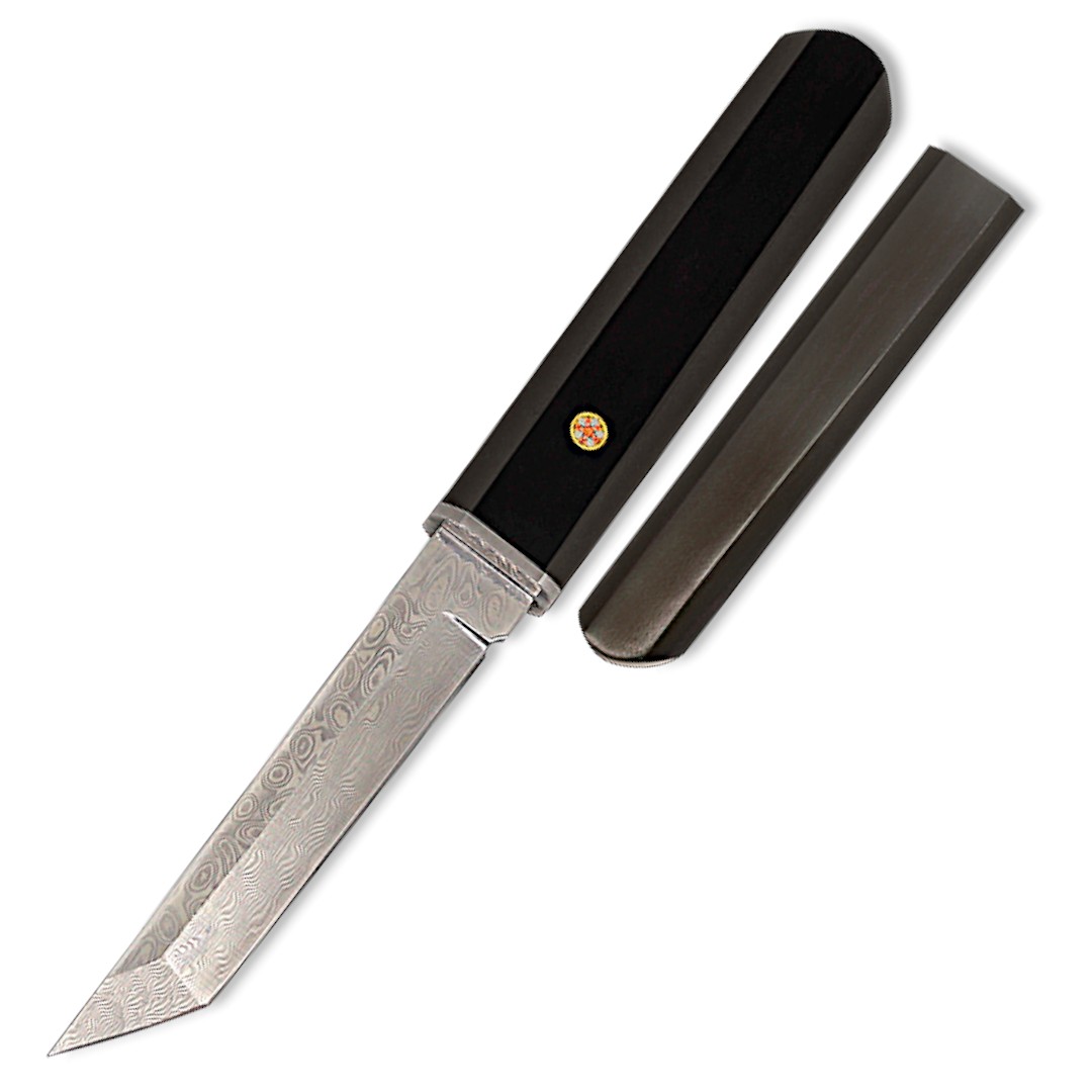 Knife with a 10.50cm tanto blade with a shiny Damascus finish