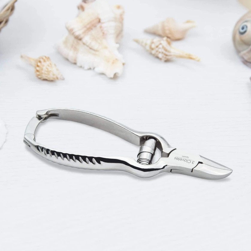 3 Claveles 14 cm gebogene Pedikürezange